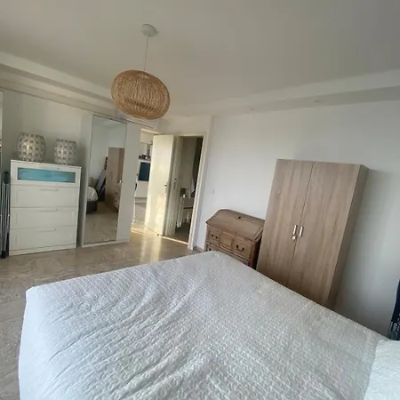 Primavera Apartment *